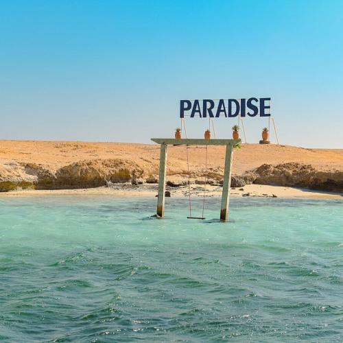 Full Day Trip to Paradise Island Hurghada
